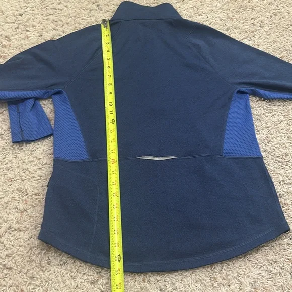The North Face Athletic Quarter Zip Size Medium - Picture 6 of 9